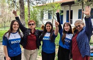 (ÖZEL) Tazelenme Üniversitesinin yaşlı öğrencileri...