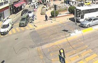 Para dolu poşeti böyle buldu