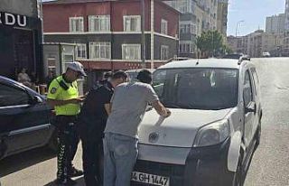 Park etmek istersen motosiklete çarptı: 1 kişi...