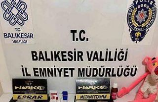 Pembe panterin içinden uyuşturucu çıktı