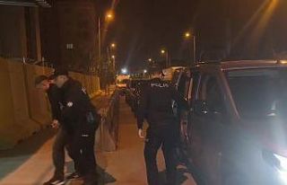 Pendik’te asker eğlencesinde havaya ateş eden...