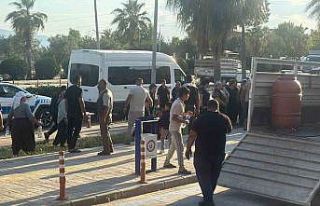 Pikaptan düşen çocuk hayatını kaybetti