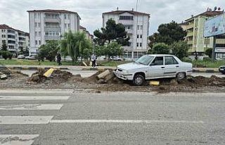 Refüje çıkan sürücü, aracı bırakıp olay yerinden...
