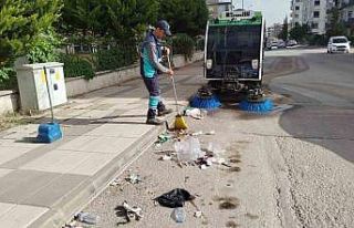 Şahinbey Belediyesi temizlik ekipleri 7/24 görev...