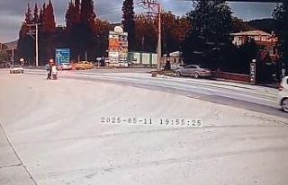 Sakarya’da ticari taksi ve otomobil çarpıştı:...