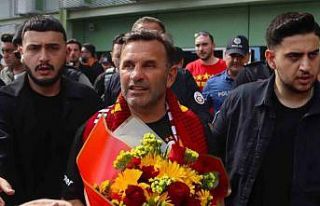 Şampiyon Galatasaray, İzmir’e geldi