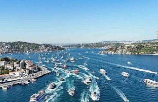 Şampiyon Sarıyer’den boğazda kutlama