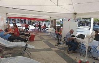 Sarıgöl’de kan bağışı kampanyasına büyük...