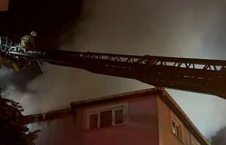 Sarıyer’de anaokulunda başlayan yangın yan binaya...