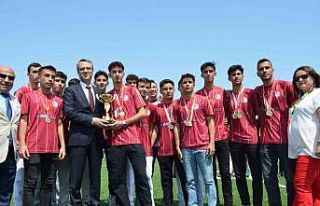 Selendi’de 19 Mayıs coşkuyla kutlandı