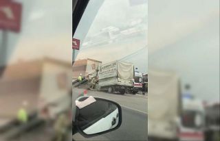 Sıkışan sürücüyü ekipler kurtardı