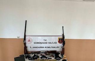 Silah ticareti yapan şahsın evinden cephanelik çıktı