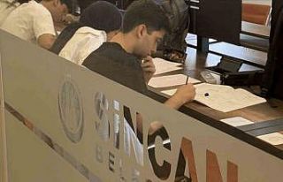 Sincan Millet Kıraathanelerinde AYT deneme sınavı...