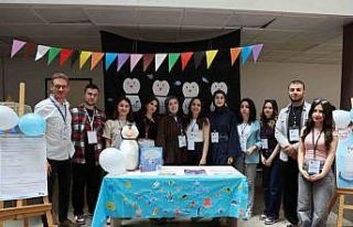 Sınıf öğretmenliği öğrencilerinden etkileşimli...