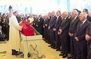 Sırrı Süreyya Önder son yolculuğuna uğurlandı