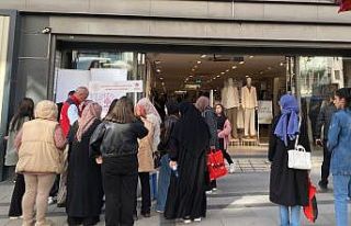 Sivas’ta bayram öncesinde çocuklar bayramlık...