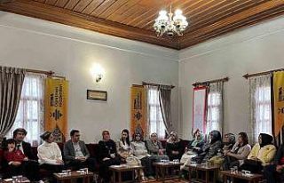 Sivas’ta Edebiyat Akademisi devam ediyor