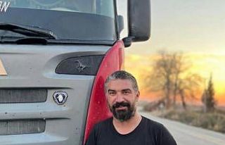 Sivas’ta tır devrildi: 2 ölü