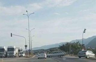 Sosyal medyaya görüntü çekmek isterken, kırmızı...