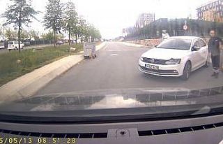 Sultangazi’de inatlaşan sürücülerin yol verme...