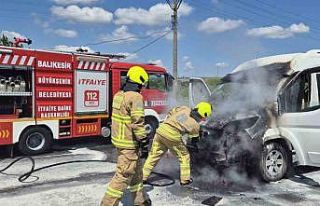 Susurluk’ta araç yangını paniğe neden oldu