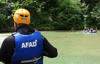 Suudi Arabistan uyruklu çocuğu düştüğü derede...