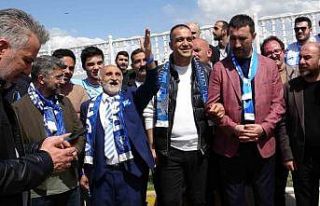 Taraftarlardan coşkulu uğurlama