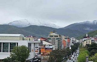 Tatvan’da mayıs ayında kar sürprizi: Nemrut ve...