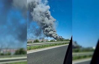Tekirdağ’da fabrikada yangını: Dumanlar her yerden...