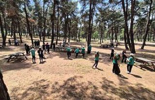 Tekirdağ’da öğrenciler ve kurum müdürleri orman...