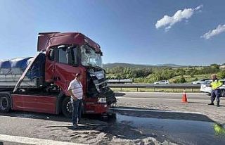 TEM Otoyolu’nda 4 tırın karıştığı zincirleme...