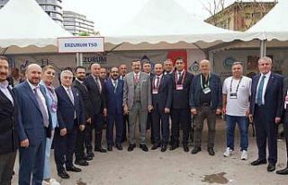 TOBB Başkanı Hisarcıklıoğlu’ndan ETSO standına...