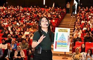 Tomarza Şehit Nazmi Kapucu Anadolu Lisesi il birincisi...