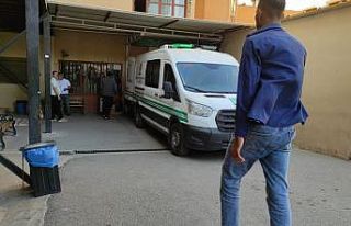 Trafoyu onarmak isterken akıma kapılan kişi hayatını...