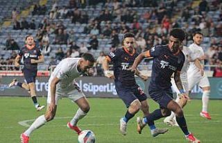 Trendyol Süper Lig: Atakaş Hatayspor: 2 - Başakşehir:...