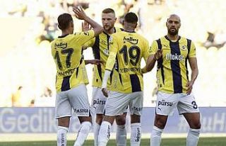 Trendyol Süper Lig: Fenerbahçe: 2 - Konyaspor: 1...