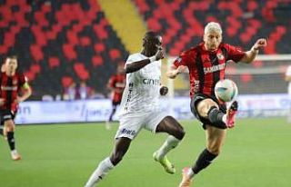 Trendyol Süper Lig: Gaziantep FK: 2 - Kasımpaşa:...