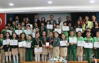 Tuzla’dan yola çıkan kitaplar Ağrı’da umuda...