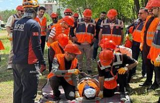 Umut Kervanı Ağrı Derneği Arama Kurtarma Ekibi,...