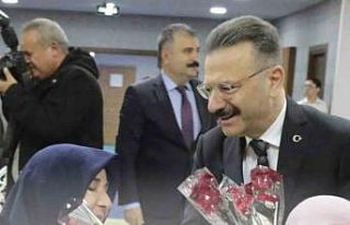 Vali Aksoy: "Kadın ’anne’ olarak yeri doldurulamaz...