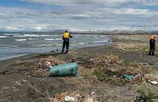 Van Büyükşehir Belediyesi inci kefali göç güzergahındaki...