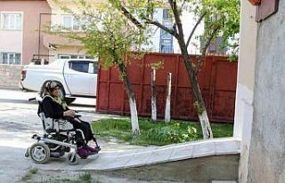 Van Büyükşehir Belediyesinden engelli vatandaşın...