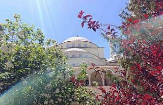 Van’da yarım asırlık Hazreti Ömer Camii’nde...