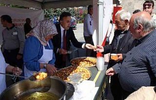Vatandaşa Erzurum Bulgur Çorbası ve Kaz Lokması...