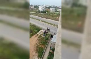 Vatandaşı darbeden polis memurlarına görevden...