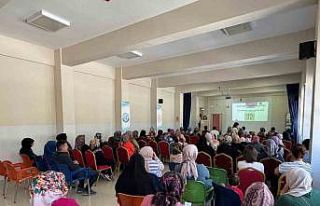 Velilere sağlıklı yaşam ve beslenme eğitimi verildi