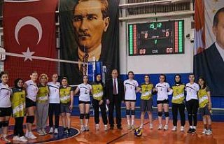 Voleybol Turnuvası öğrencilerden yoğun ilgi gördü