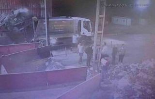 Yanlışlıkla çöpe atılan hatıra kolye 7 ton...