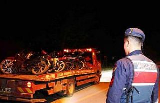 Yarışa başlayamadan jandarmaya yakalandılar: Çekici...