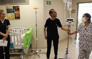 Yaşamasına yüzde 1 ihtimal verilen çiftin sıra...